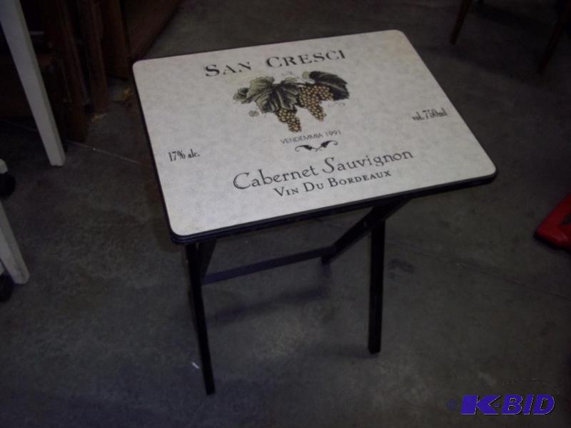 lot 59 image: TV Tray