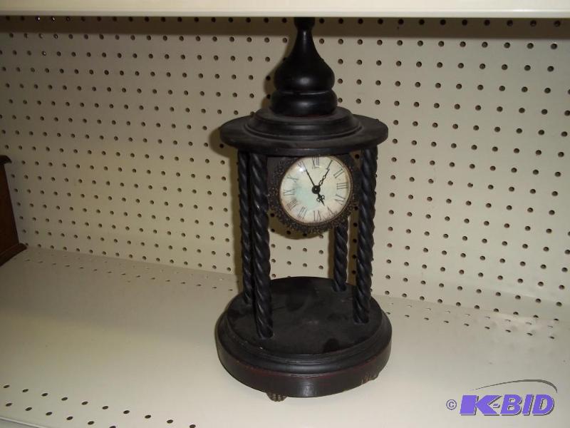 lot 99 image: Clock