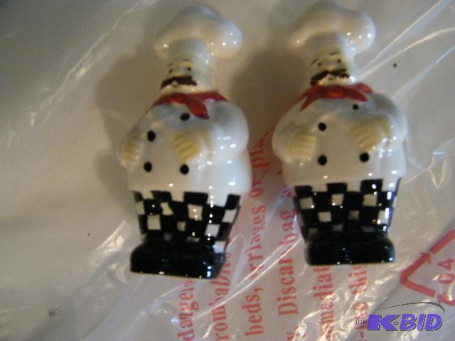 Lot of 6 Chef Ceramic Salt and Pepper Shakers...