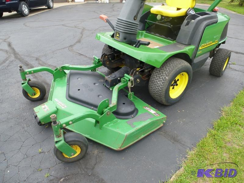 John Deere 1445 Front mount mower: Has 29 Hp ... | NCS Chaperral, JD ...