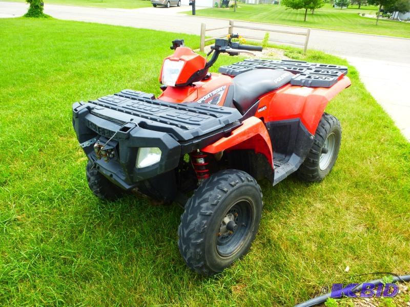 lot 3 image: 2008 Polaris Sportsmen 500 HO ATV Has 498 cc...