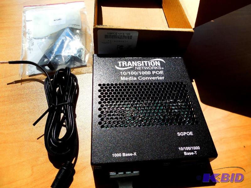lot 1 image: NEW Transition Networks Gigabit Ethernet Media Converter SGPOE1013-100 101001000