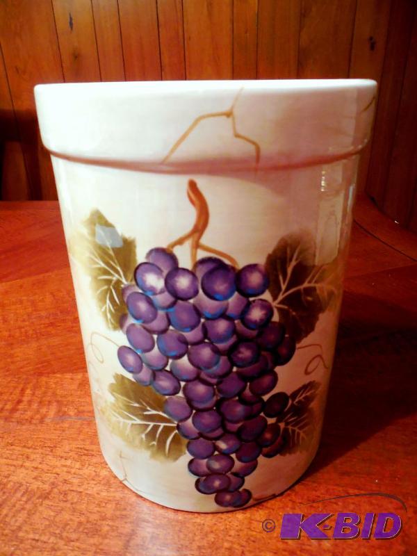 lot 19 image: HTF Tabletops Unlimited CABERNET Utensil Holder Grapes HAND PAINTED Discontinued