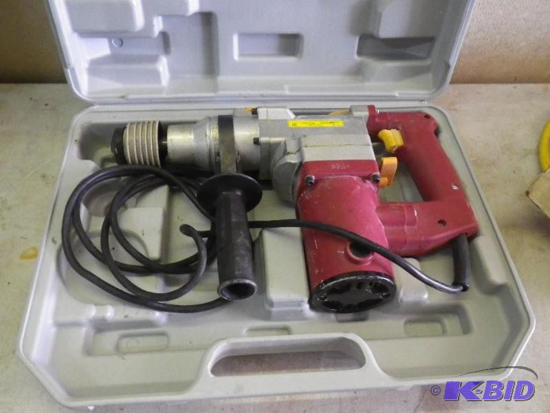 Chicago 1&quot rotary hammer, comes with dri...