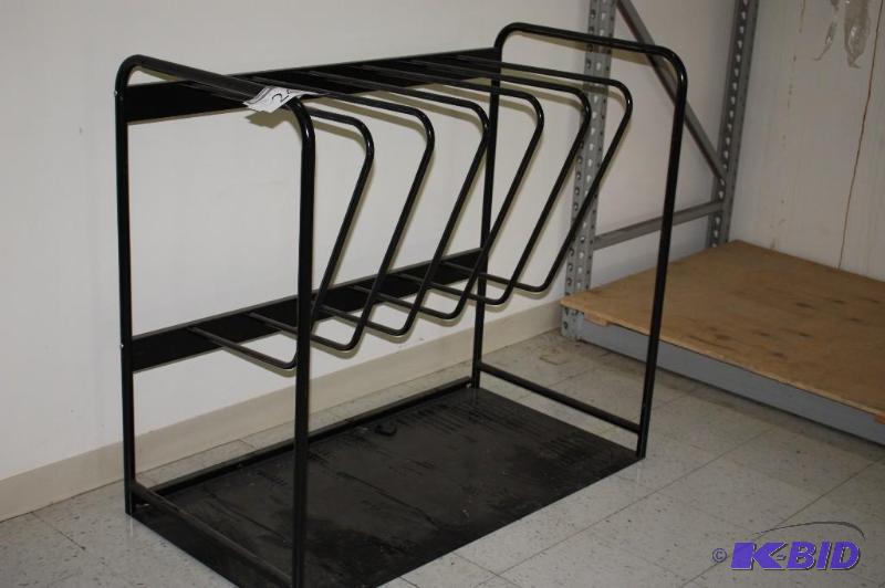 Metal display 48&quotx25&quotx42&quot, div...