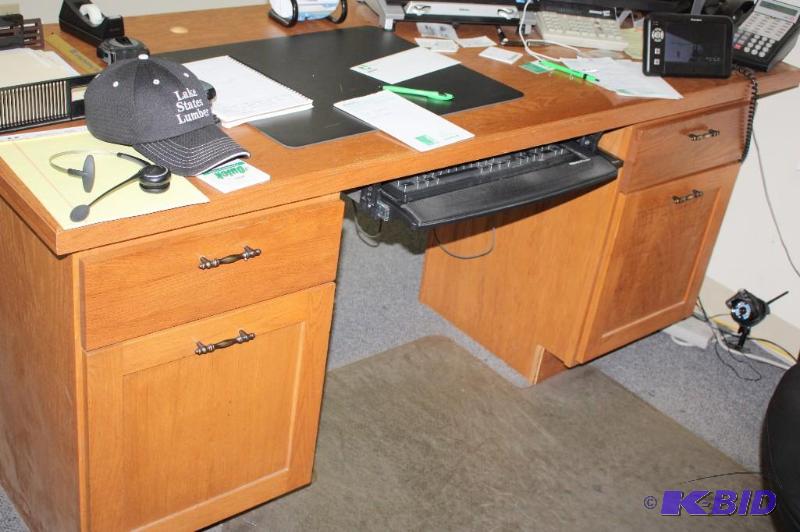 Wood desk 74&quotx32&quotx32&quot...