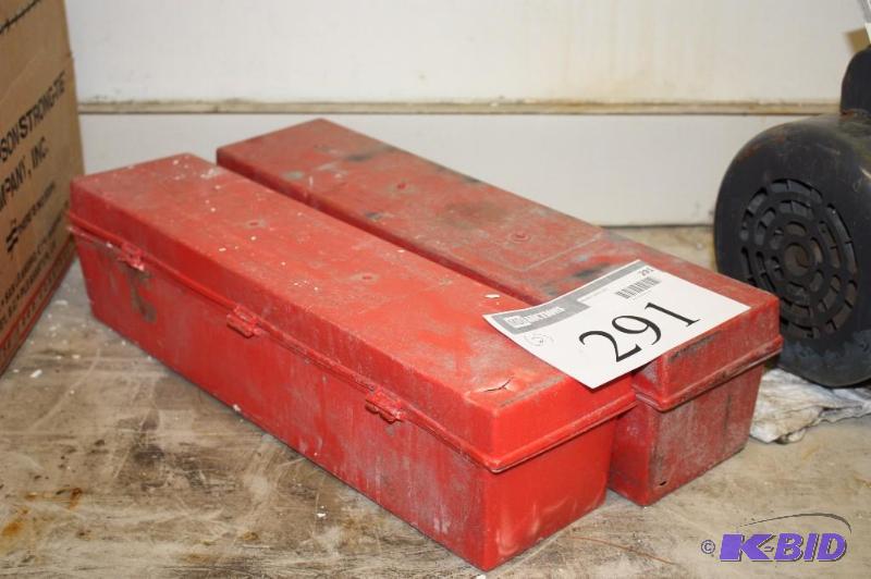 (2) Signal-Stat triangle flare kits...