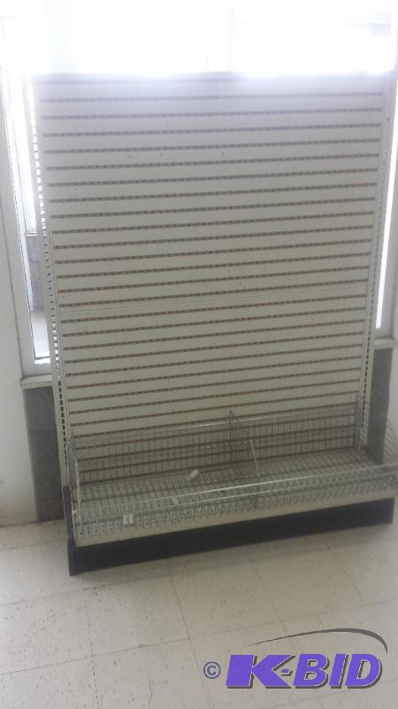 Streeter Style End Cap Display with Slat Wall...