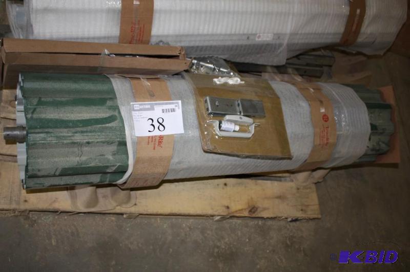 (1) Green Roll Up Door with all hardware...