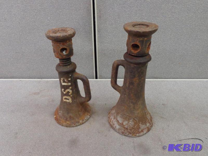 Industrial Jack Stands (1) 2 x 12 16&quot Ta...