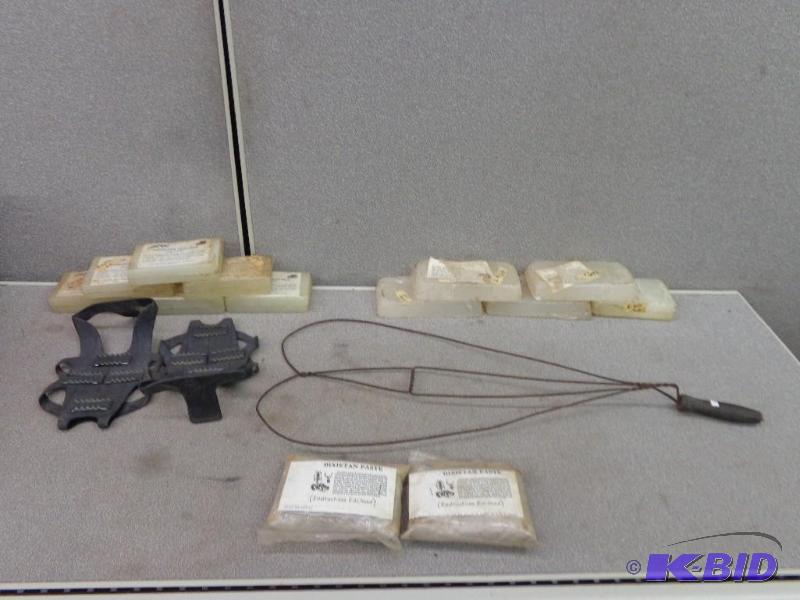 Oderless Trap Wax and Dixietan Paste 9 Bricks...