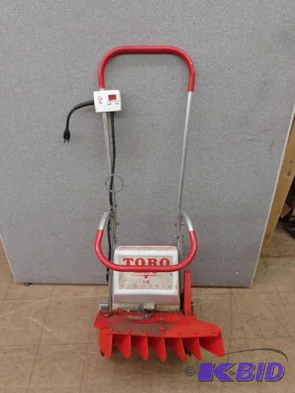 Toro Snow Pup 14 Electric Model 31451 1... North Auctions Tools
