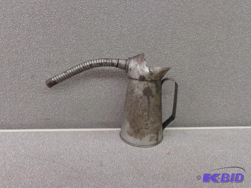 One Quart Liquid Oil Pouring Can U.S Legal 1 ...