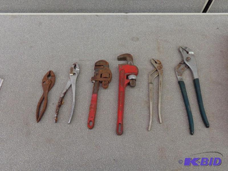 Pliers &amp Pipe Wrenches 10&quot Award Pip...