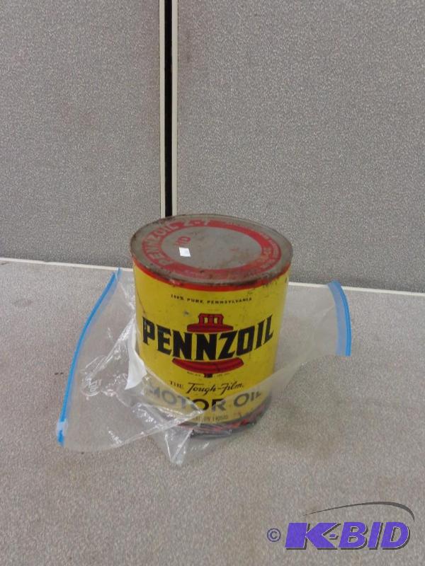 Vintage 1 Gallon Can of Pennzoil Motor Oil Th...