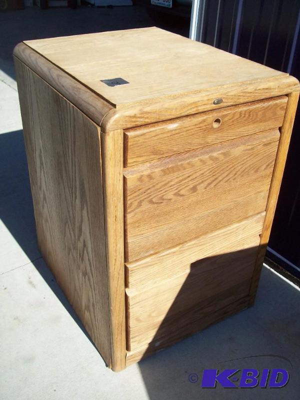 lot 7 image: File Cabinet