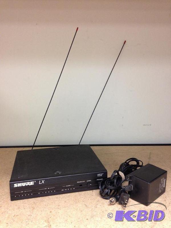 lot 39 image: Shure Brothers Marcad Diversity LX4-CD Wirele...