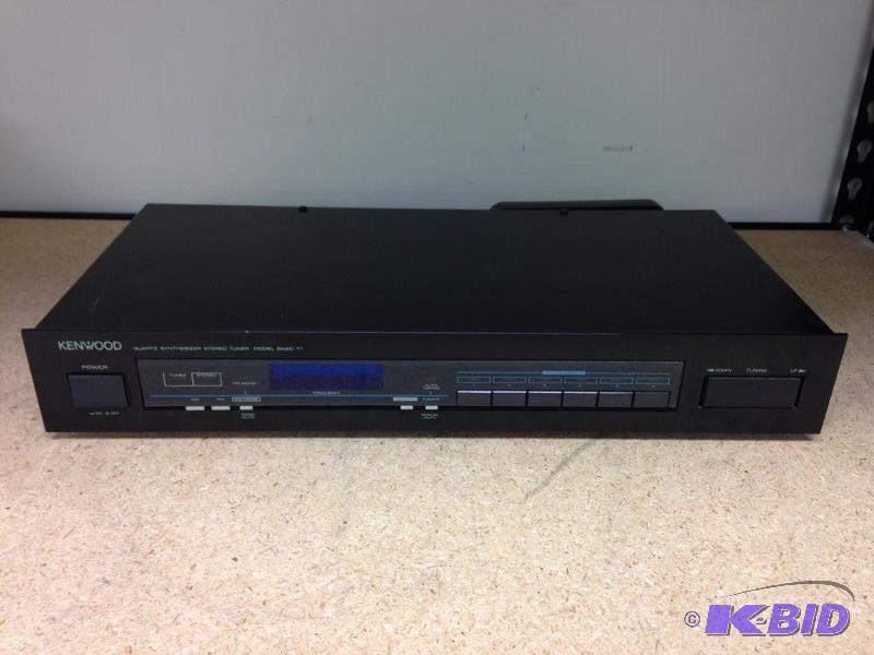 lot 40 image: Vintage Kenwood Quartz Synthesizer Stereo Tun...