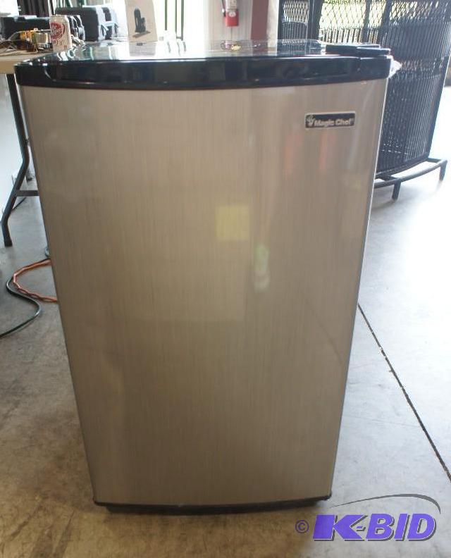 Magic Chef 4.3 Cu. ft. Compact Refrigerator. ...