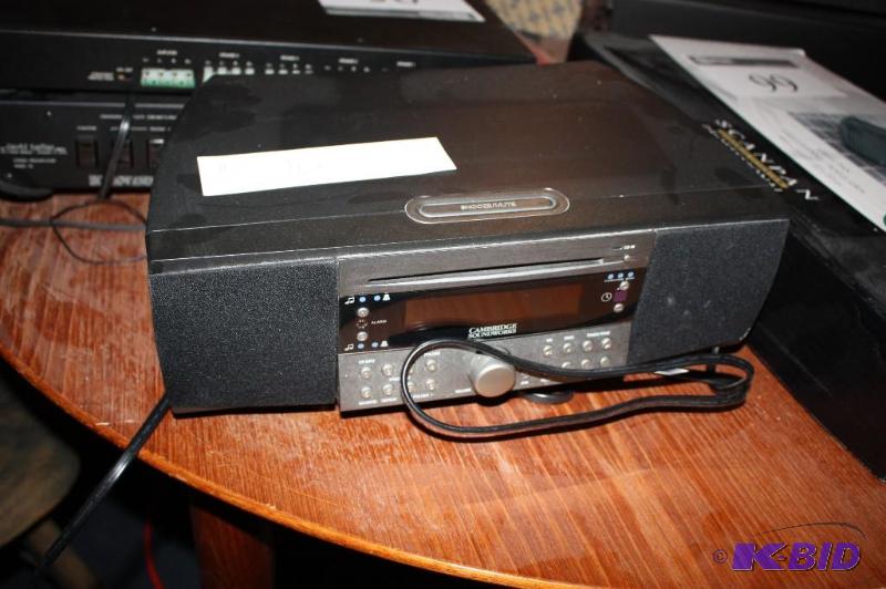 lot 103 image: Cambridge Soundworks&nbspCD 745 Clock Radio ...