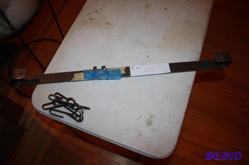 lot 108 image: Steel Pot and Pan Wall Rack - Includes (6) Ho...