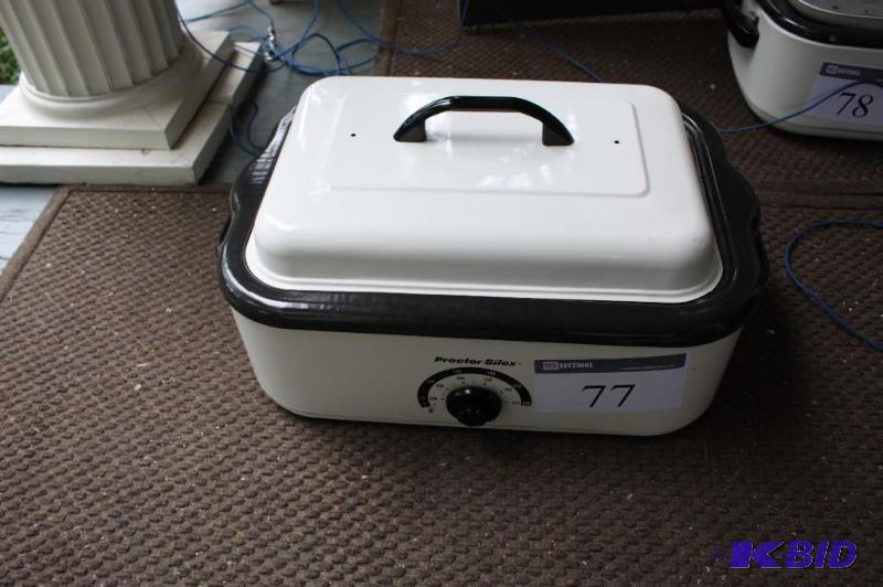 lot 77 image: Hamilton BeachProctor Silex Brand Roaster Ov...