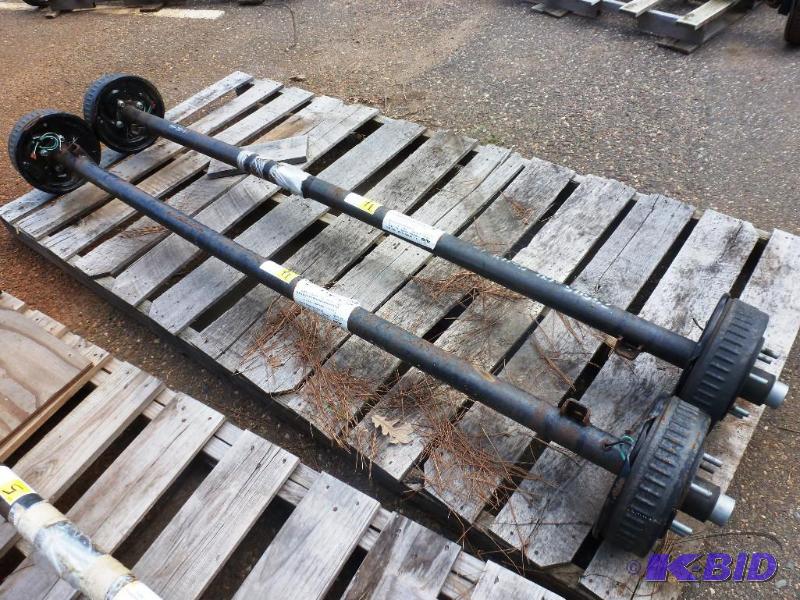 Set of 78 Trailer Axles 3500# wBrakes
