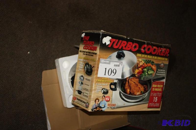 lot 109 image: Turbo Cooker and Rival brand crock pot...