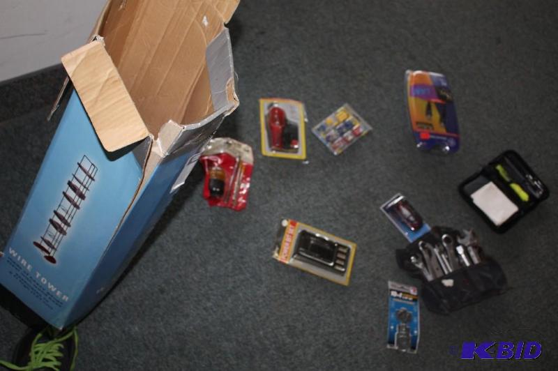 lot 11 image: Box Lot of various tools including Super rat...