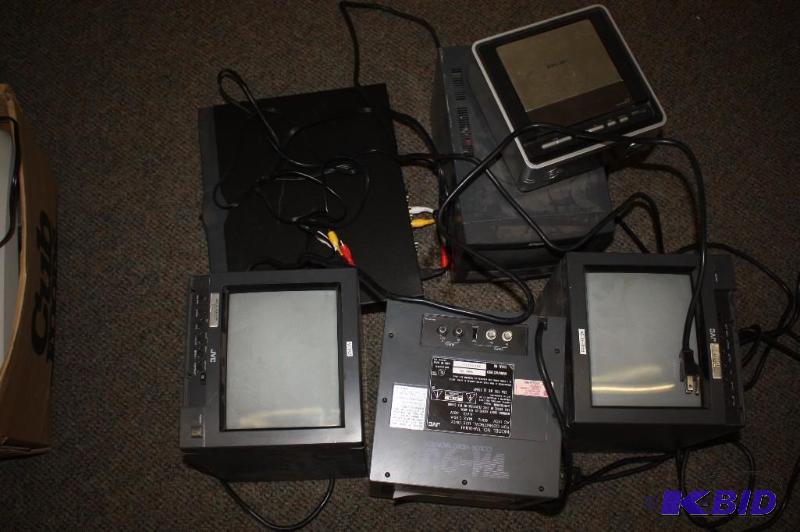 lot 115 image: Miscellaneous Lot Including&nbspTM-9U color...