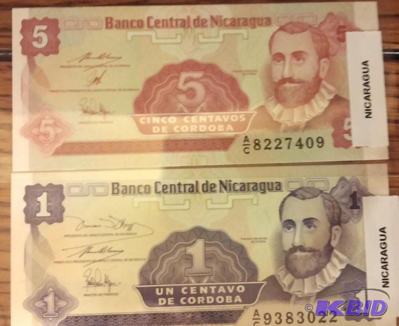 NICARAGUA SET OF TWO FOREIGN NOTES UNCIRCULAT...
