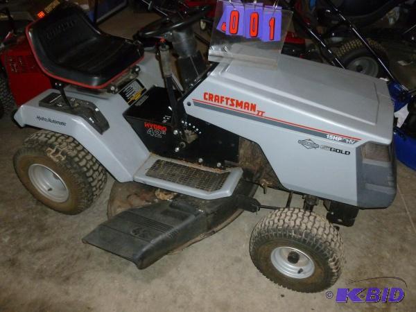Craftsman 15hp ic lawn tractor. 42&quot cut....