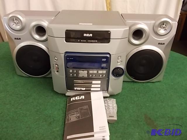 lot 16 image: 5-Disc ChangerCassetteDigital Tuning Stereo...