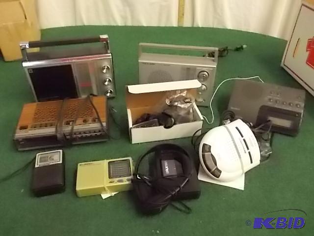 lot 61 image: Collection&nbspOf Radios, Clock Radios, Sony...