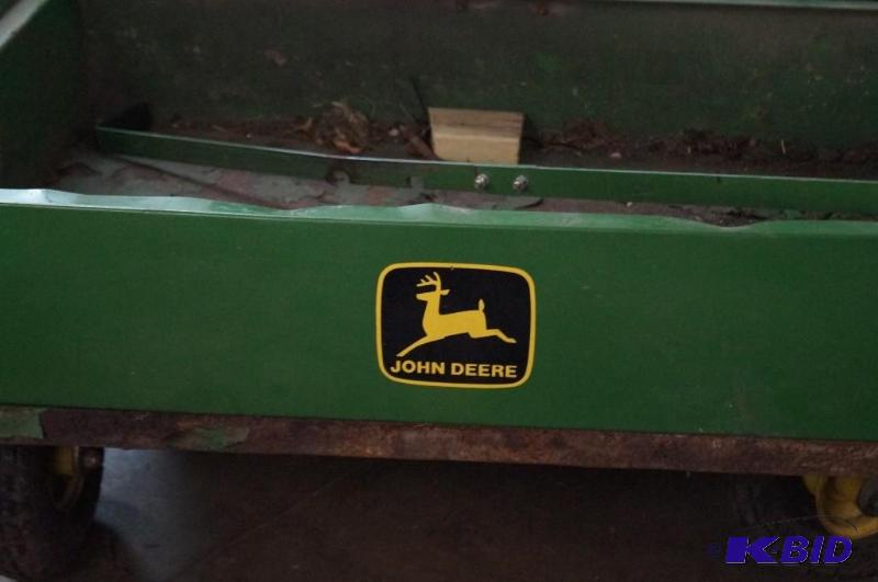 John Deere Grass Cart & Bagger