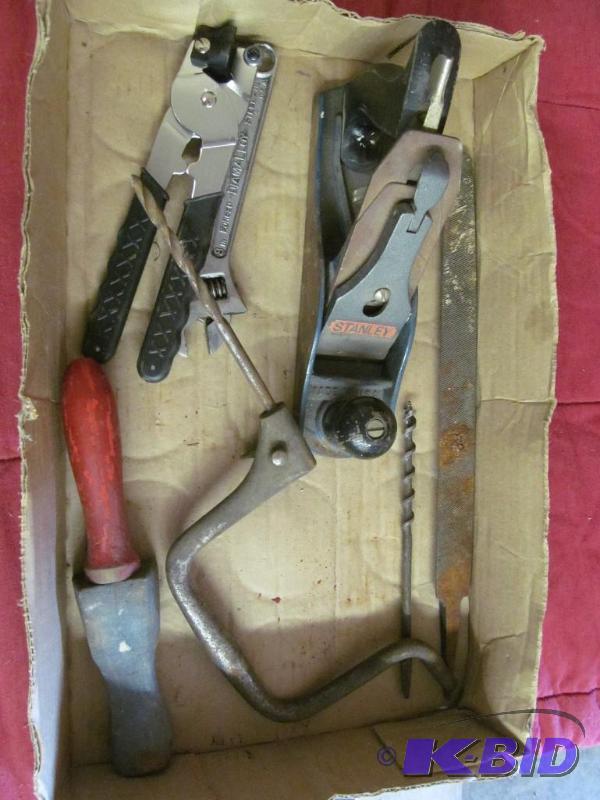 lot 4 image: Tools