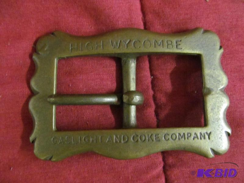 lot 58 image: Buckle