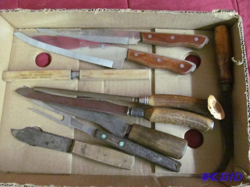 lot 80 image: large knives