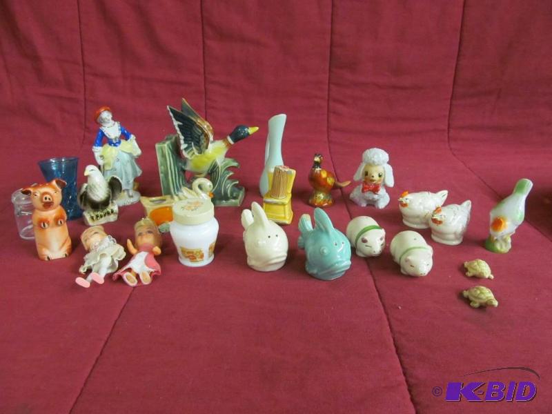 lot 82 image: saltpepper sets