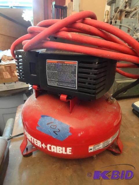 lot 102 image: Porter cable air compressor. 135 PSI. with ai...