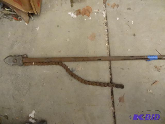 lot 141 image: Chain pipe wrench...