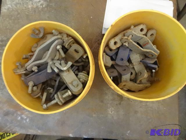 lot 142 image: Pipe clamp hangers. Qty 2 buckets...
