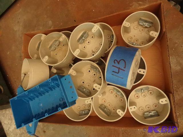 lot 143 image: Misc outlet boxes. 17 rounds. 1 - 4 bank....