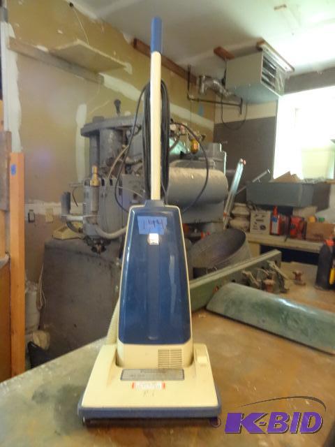 lot 144 image: Panasonic jetflo MC-5115 vacuum...