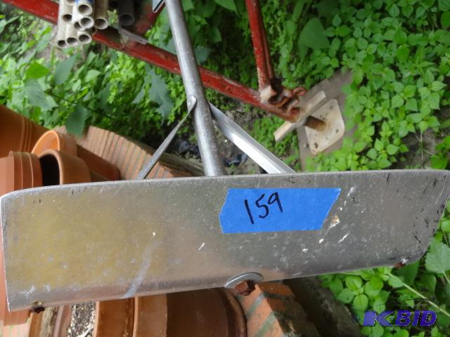 lot 159 image: Snow roof rake. Approx 20....