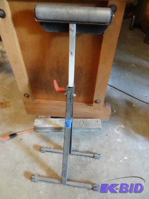 lot 169 image: Adjustable height roller stand...