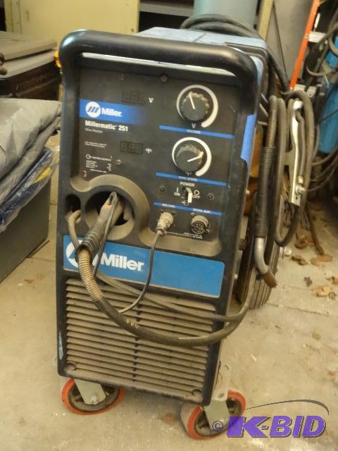 lot 2 image: Miller Millermatic 251 wire feed welder. 220 ...