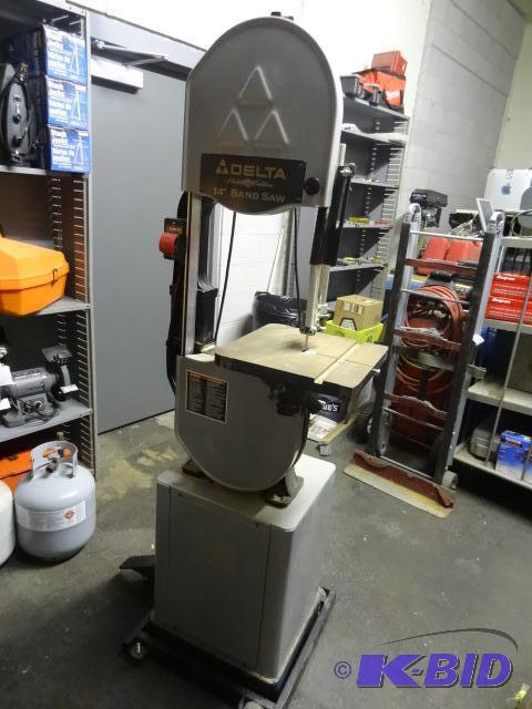 lot 20 image: Delta platinum 14" band saw. 110 volt. I...