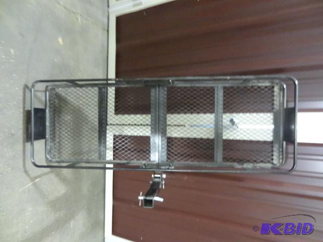 lot 33 image: Receiver hitch carrying rack....