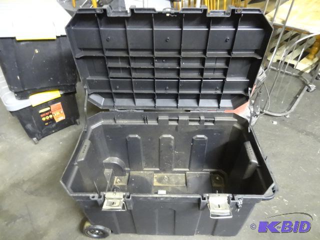lot 40 image: Black Stanley tool box on wheels. Has lock an...